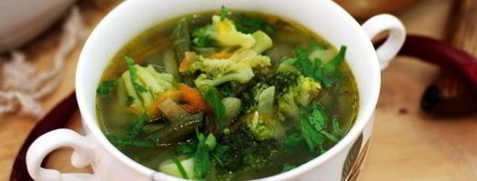 овощной суп с консервированным зеленым горошком. Шаг 10