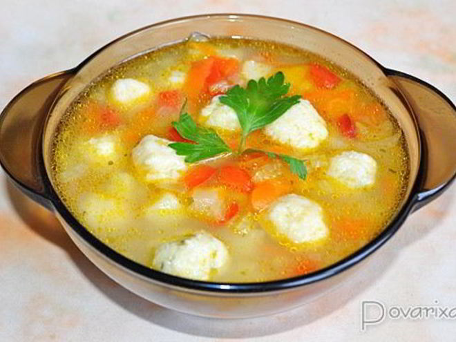 Рецепт овощного супа с сырными клецками-шариками