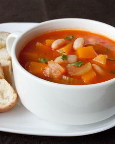 Овощной суп с тыквой и фасолью