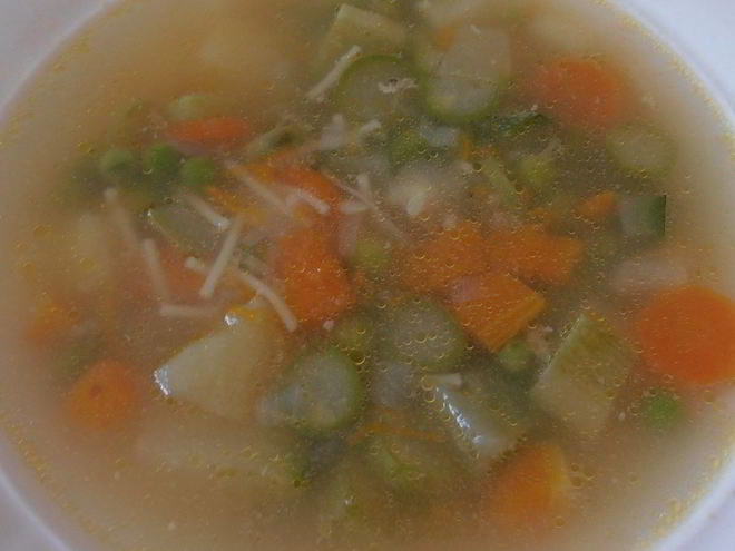 Рецепт овощного весеннего супа с сыром