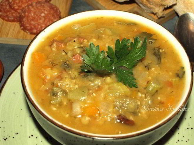 Рецепт чечевичной похлебки с овощами и пепперони