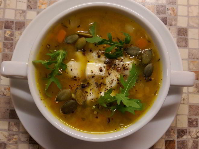 Рецепт чечевичной похлебки с тыквой и моцареллой