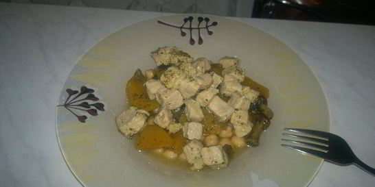 Нутовая похлебка со свининой и тыквой