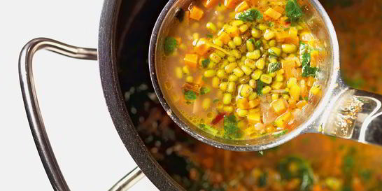 Похлебка из гороха маш с мятой