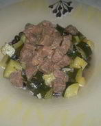 Похлебка с черными бобами и мясом черного бычка