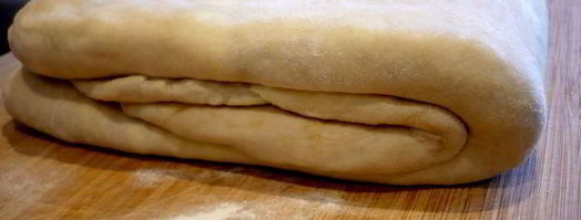 похлебка с семгой и шпинатом под домашним слоеным тестом очарована, околдована. Шаг 5