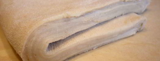 похлебка с семгой и шпинатом под домашним слоеным тестом очарована, околдована. Шаг 11