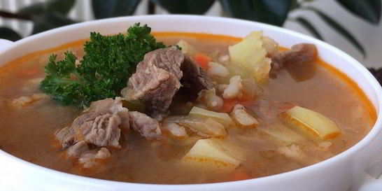 Домашний рассольник с перловой крупой