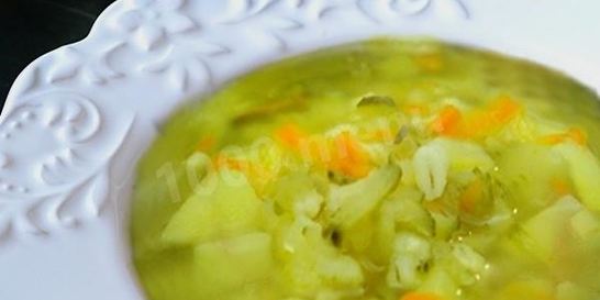 Постный рассольник с перловкой