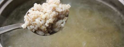 рассольник с перловкой и куриными сердечками. Шаг 5