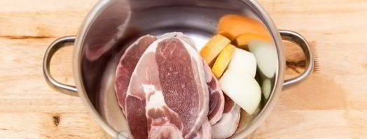 рассольник с перловкой и солеными огурцами на баранине. Шаг 8