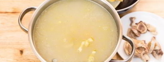 рассольник с перловкой и солеными огурцами на баранине. Шаг 13