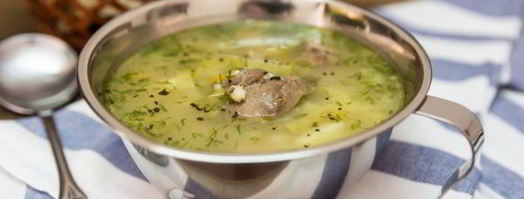 рассольник с перловкой и солеными огурцами на баранине. Шаг 17