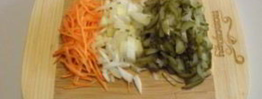 рассольник с перловкой и солеными огурцами. Шаг 4