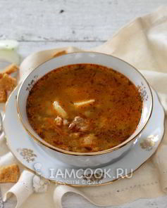 Рассольник с перловкой в мультиварке