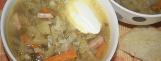 ароматные щи с варено-копченой грудинкой и кислым яблоком. Шаг 11