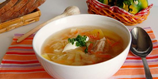 Щи из квашеной капусты в мультиварке