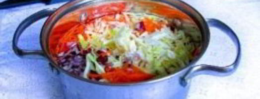 щи из тушенки. Шаг 3