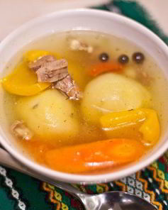 Шурпа на бараньем бульоне