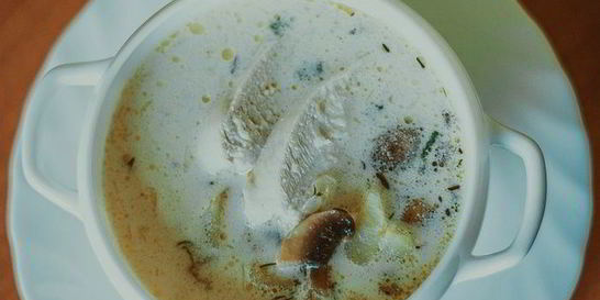 Сливочный суп с тмином и грибами