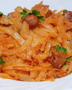 Солянка из капусты с грибами