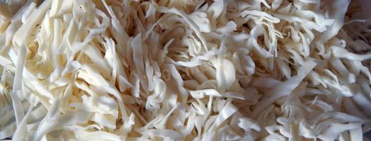 солянка из капусты с сосисками в мультиварке. Шаг 3