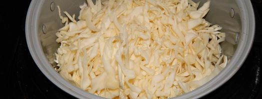 солянка из капусты с сосисками в мультиварке. Шаг 7