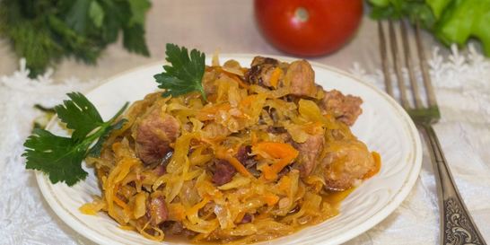 Солянка из квашеной капусты с мясом