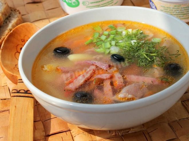 Рецепт солянки в мультиварке с картошкой