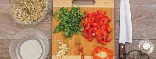 харчо с классическом соусом ткемали и бараниной. Шаг 4