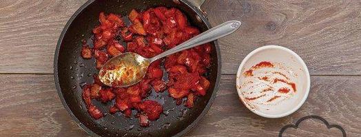 харчо с классическом соусом ткемали и бараниной. Шаг 6