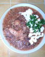 Харчо с орехами и черносливом