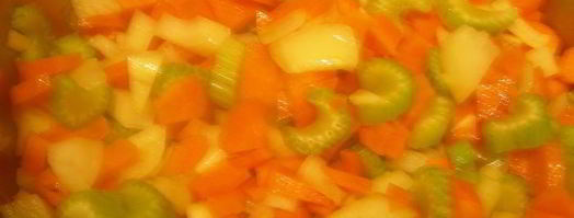 нежный крем-суп из каштанов с красным вином и пюре из сельдерея. Шаг 5