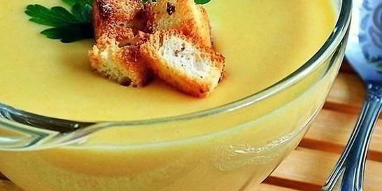 Суп-пюре из кабачков с плавленым сыром