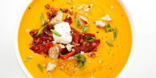 Суп-пюре из сладкого картофеля с маскарпоне