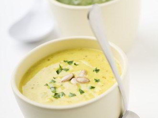 Рецепт супа-пюре из тыквы и яблок с песто из кинзы