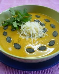 Суп пюре из тыквы с яблоками и мускатным орехом