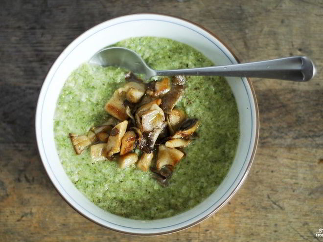 Рецепт супа с брокколи и грибами