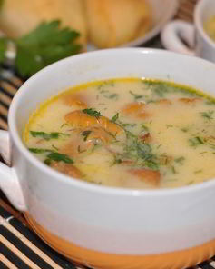 Суп с лисичками со сливками