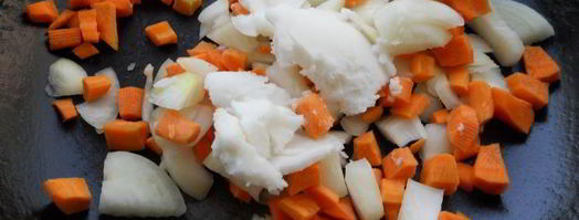 суп с рисом, овощами и охотничьими колбасками. Шаг 3