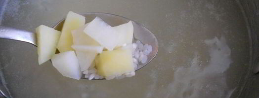 суп с рисом, овощами и охотничьими колбасками. Шаг 4