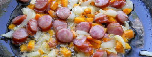 суп с рисом, овощами и охотничьими колбасками. Шаг 6