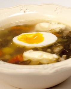 Суп со щавелем и яйцом