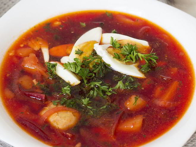 Рецепт горячего свекольника на курином бульоне