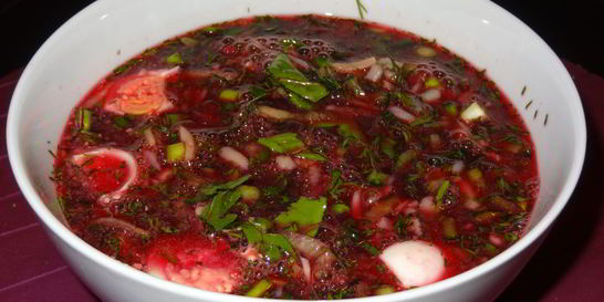 Свекольник с рукколой на квасе