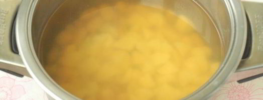 свекольник со щавелем, фасолью и шампиньонами. Шаг 3