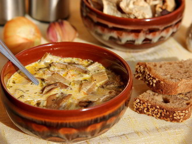 Рецепт сырного супа на грибном бульоне