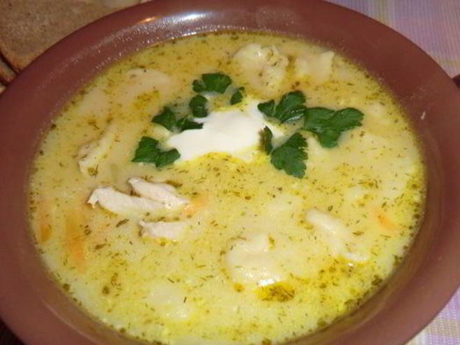 Рецепт сырного супчика с курочкой и клецками