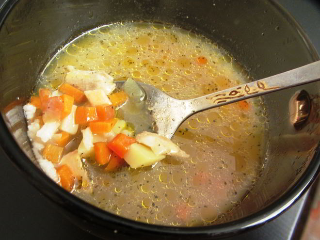 Рецепт ухи из форели по-питерски