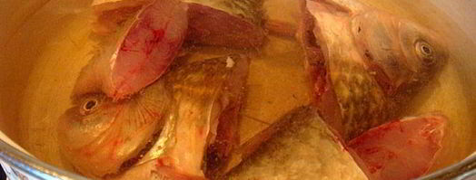 уха из карасей с ароматной заправкой. Шаг 3